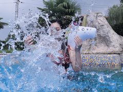 -汤山欢乐水世界