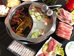 -百口川老火锅(西科大新区店)