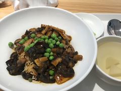 -轻蔬不用等·素食(江苏路店)