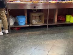 -八一路好吃街(雨田商务大厦店)