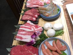 -明洞阿姨·韩式酱蟹烤肉·创意料理(三元桥店)