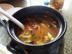 罐罐酸菜牛肉面-德居源