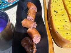 -蚝堡·生蚝海鲜烧烤物种起源•海肠捞饭(刘公岛店)