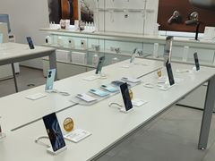 -荣耀授权体验店(双井富力店)
