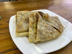 -溢心园香河肉饼总店