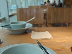 -蜜桃餐厅·伴山(湖滨商业街店)