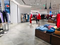 -URBAN REVIVO(西安Momopark店)