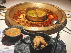 -哥老官重庆美蛙鱼头(虹口龙之梦店)