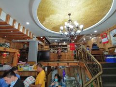 大堂-老东镇啤酒屋海鲜加工·蒸汽海鲜·海鲜烧烤(台东店)