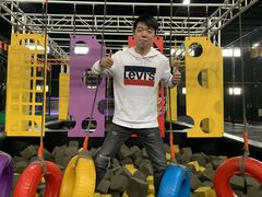 -嘿哟动霸CHUA·新潮玩运动娱乐中心·蹦床滑冰团建乐园