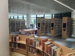 -广州市白云区图书馆