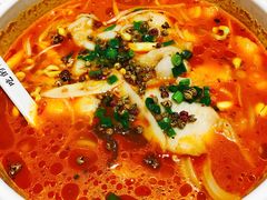-渝是乎酸菜鱼(龙旗购物中心店)