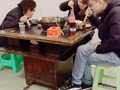 -鸿顺老铁锅美蛙鱼府(解放碑店)