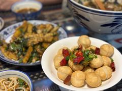 -蜗牛小馆醉乡民谣云南菜(惠新西里店)
