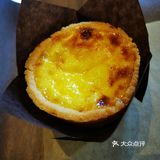 一进店有点被惊到，这家店也太大了吧，面包种类好多