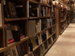 -茑屋书店(天目里店)