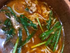酸辣椒铜锅米线-都氏二当家(九方店)