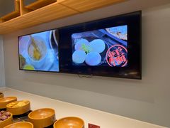 -龍歌自助小火锅(市南金茂湾店)