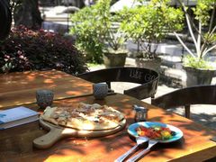 -蓝壁虎咖啡酒馆