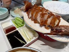 -梅利汴京烤鸭•开封豫菜地标店(东司门店)