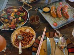 -SISTERS BAR RESTAURANT川意酒馆(嘉善老市H楼店)