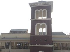 -王府井奥莱临潼小镇(临潼店)