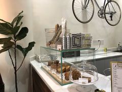 面包甜点陈列柜-常识咖啡common sense(春熙路店)