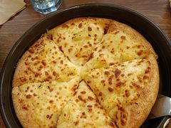 -必胜客(打浦桥日月光店)