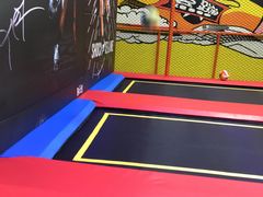 -爱蹦iBOON蹦床运动馆(江汉店)