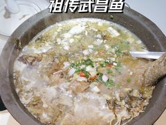 -小凤庭·地道湖北菜武昌鱼·藕汤(38年黄鹤楼店)