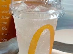 白露乳酸菌风味气泡饮-麦当劳(虹桥南丰城店)