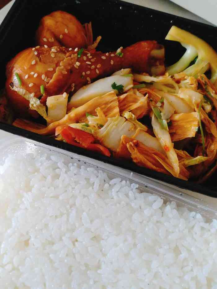 卤汁拌饭(元帅店)-"下雨天,外卖和宅寝室才是最配.用红包5.