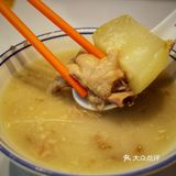 “三餸一汤，白饭任装！！”