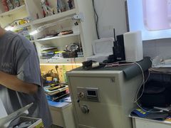 -修卜凡二手严选店·手机维修·回收租赁(川沙地铁站店)
