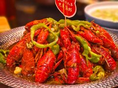 经典十三香小龙虾-川流不息·地道川菜·小龙虾(新松江路店)