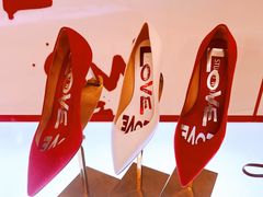 -STUART WEITZMAN(静安嘉里中心店)