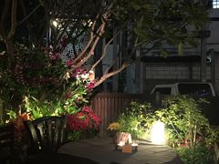 -Dash Teak House