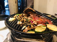 -燚店·铁板鱼蛙·烤肉·烤串(北新桥店)