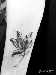 植物 水墨莲花-游刃刺青TATTOO纹身工作室