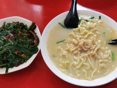 -三百碗宝应长鱼面(板仓街店)