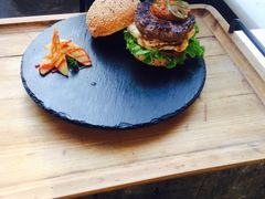 -HIGH FIVE哈福手工汉堡(桂林路店)