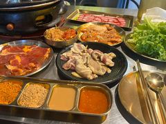 -胡悦里韩式烤肉(芝罘万达广场店)