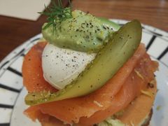 三文鱼水波蛋松饼-AFS Cafe & Canteen(闽江二路店)
