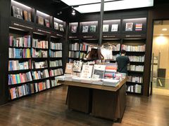 -诚品(信义店)