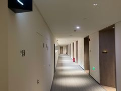 -上海虹桥中心爱琴海亚朵S酒店