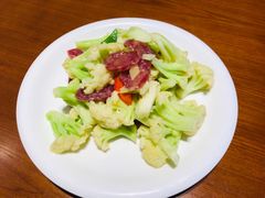 有机菜花炒腊肉-頂好酒家·经典粤菜(海信广场店)