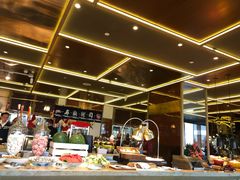 自助取餐区-大中华希尔顿酒店-念自助餐·嗨啤·小龙虾