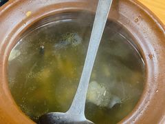 乌鸡人参煨汤-民间瓦缸煨汤館(嵩山路店)