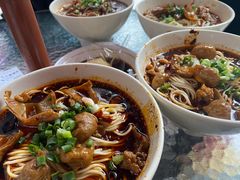 招牌肥肠面-秦云老太婆摊摊面(较场口店)