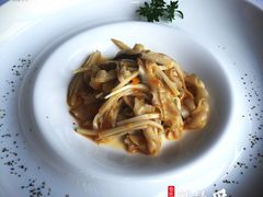 黄灯笼椒拌元贝唇-富力丽思卡尔顿酒店·丽轩中餐厅